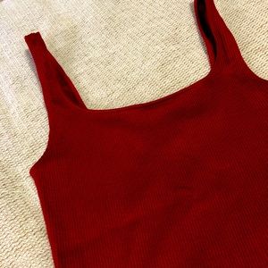 DYNAMITE | DEEP-RED RIBBED CROPPED TOP - XS